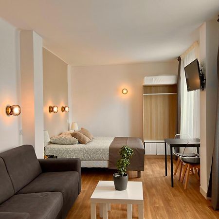 Studio 4 Pers Face Gare Sncf Appart Hotel Le Cygne D4 บัวร์ ภายนอก รูปภาพ